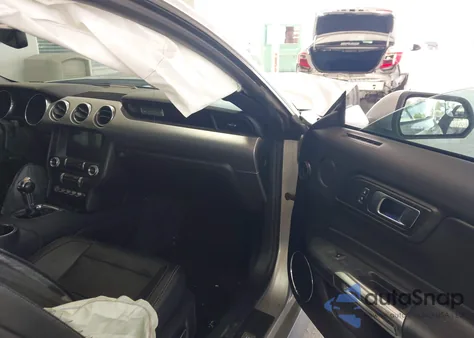 2018 Ford Mustang Ecoboost z USA, uszkodzony, nr VIN 1FA6P8TH9J5115583